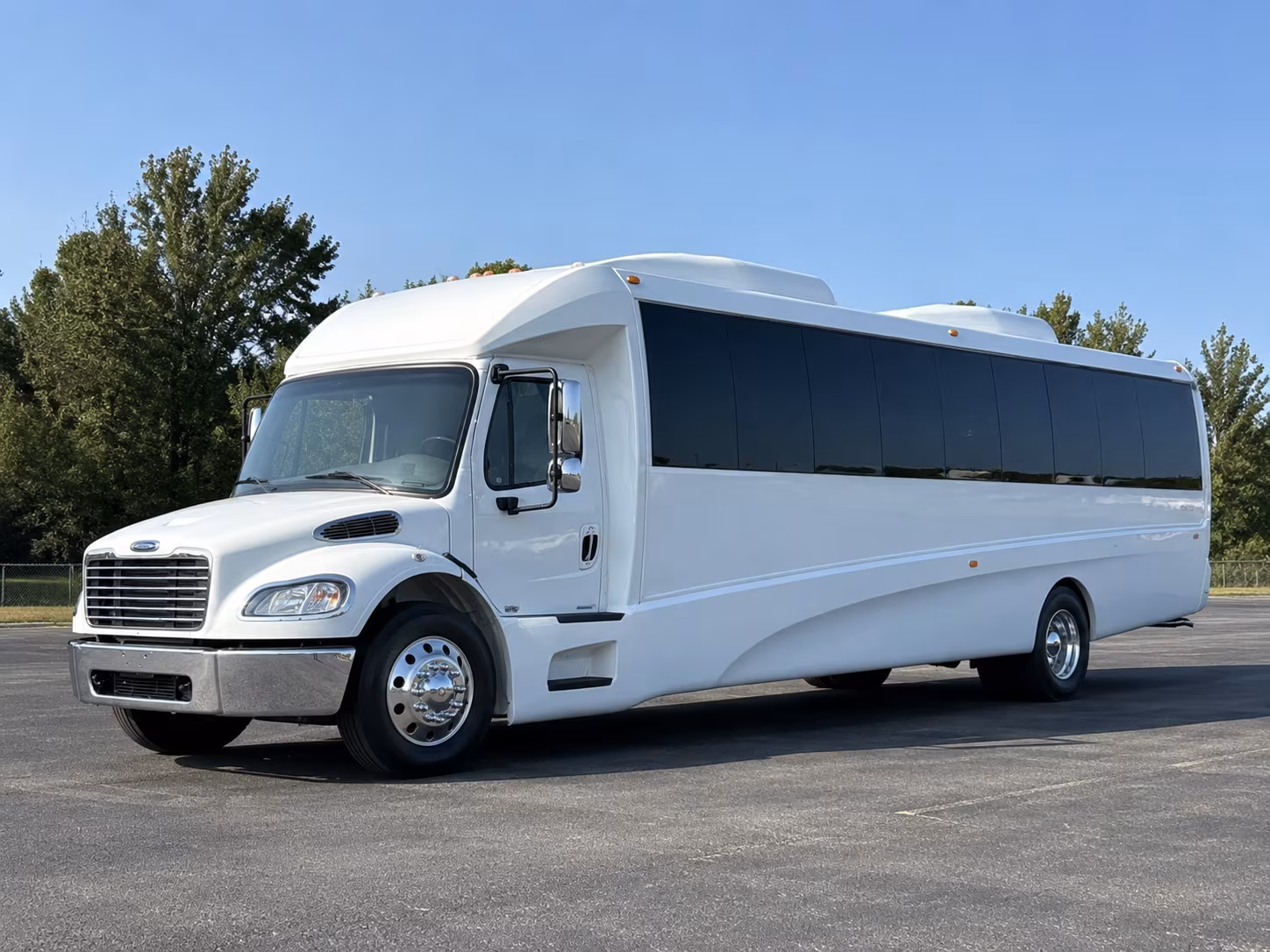 25 Passenger Party Bus Exterior