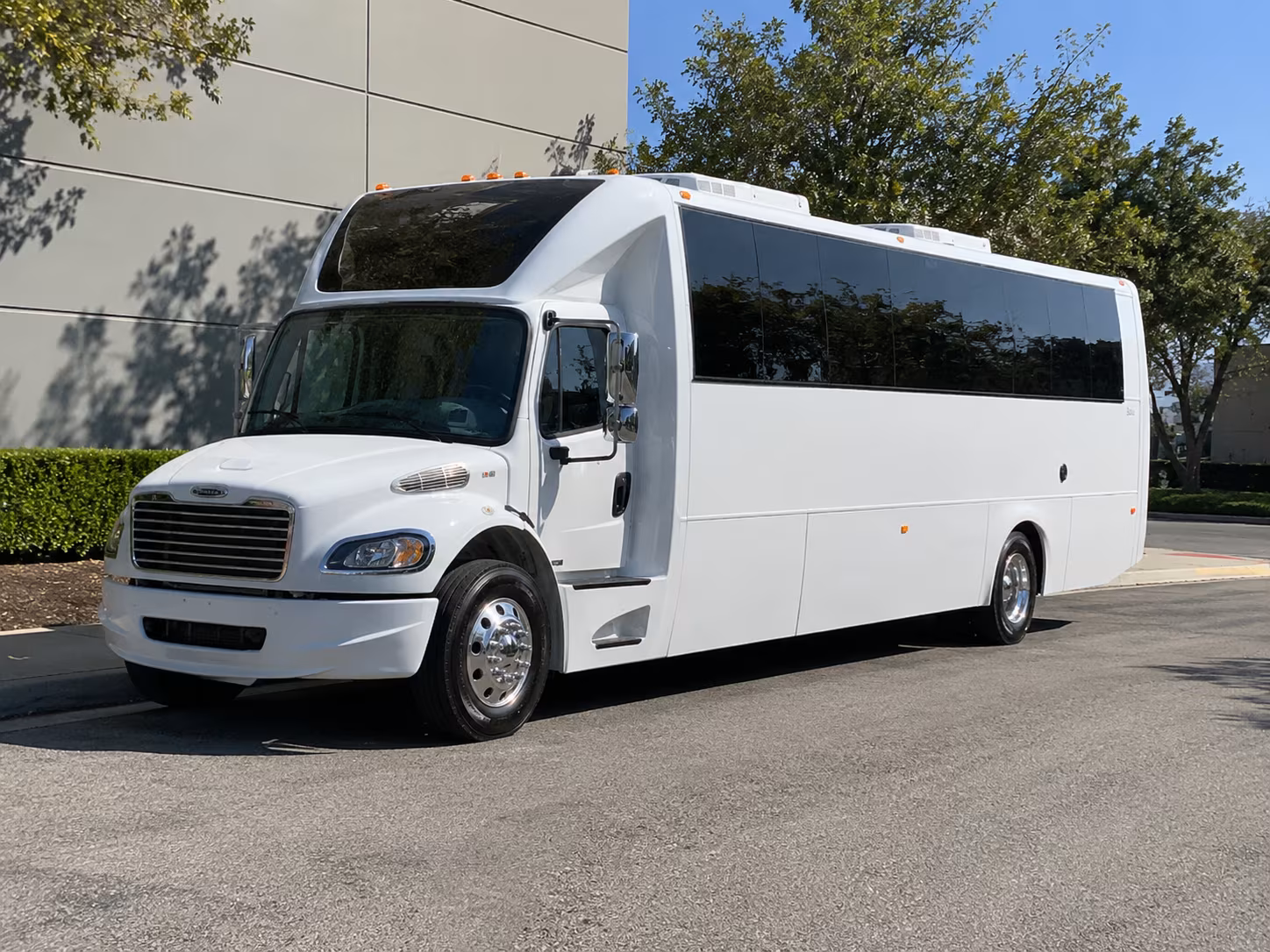 Danbury Winery Tour & Pub Crawl Transportation