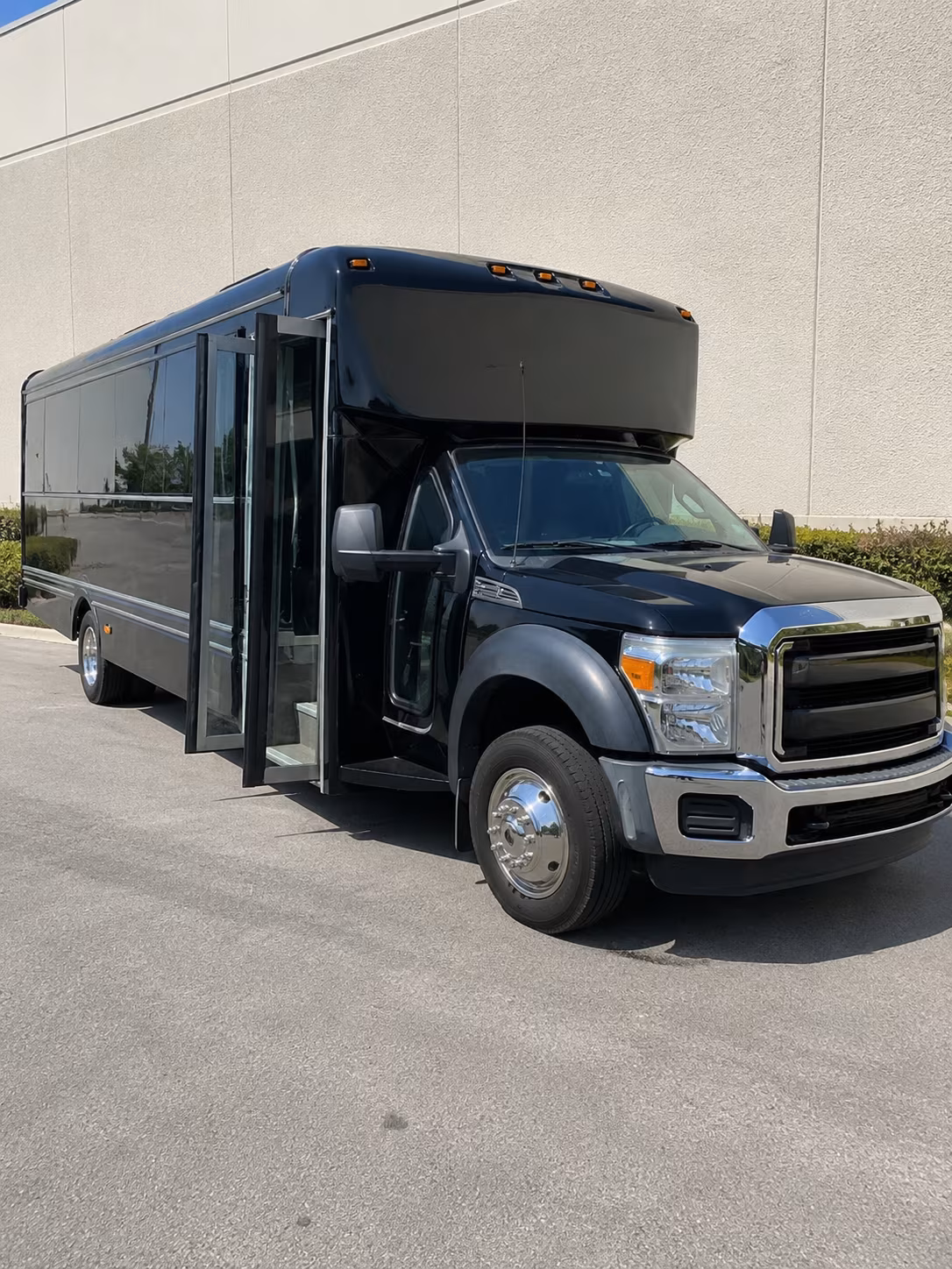 Stamford Birthday, Sweet 16, & Quinceañera Transportation party bus exterior