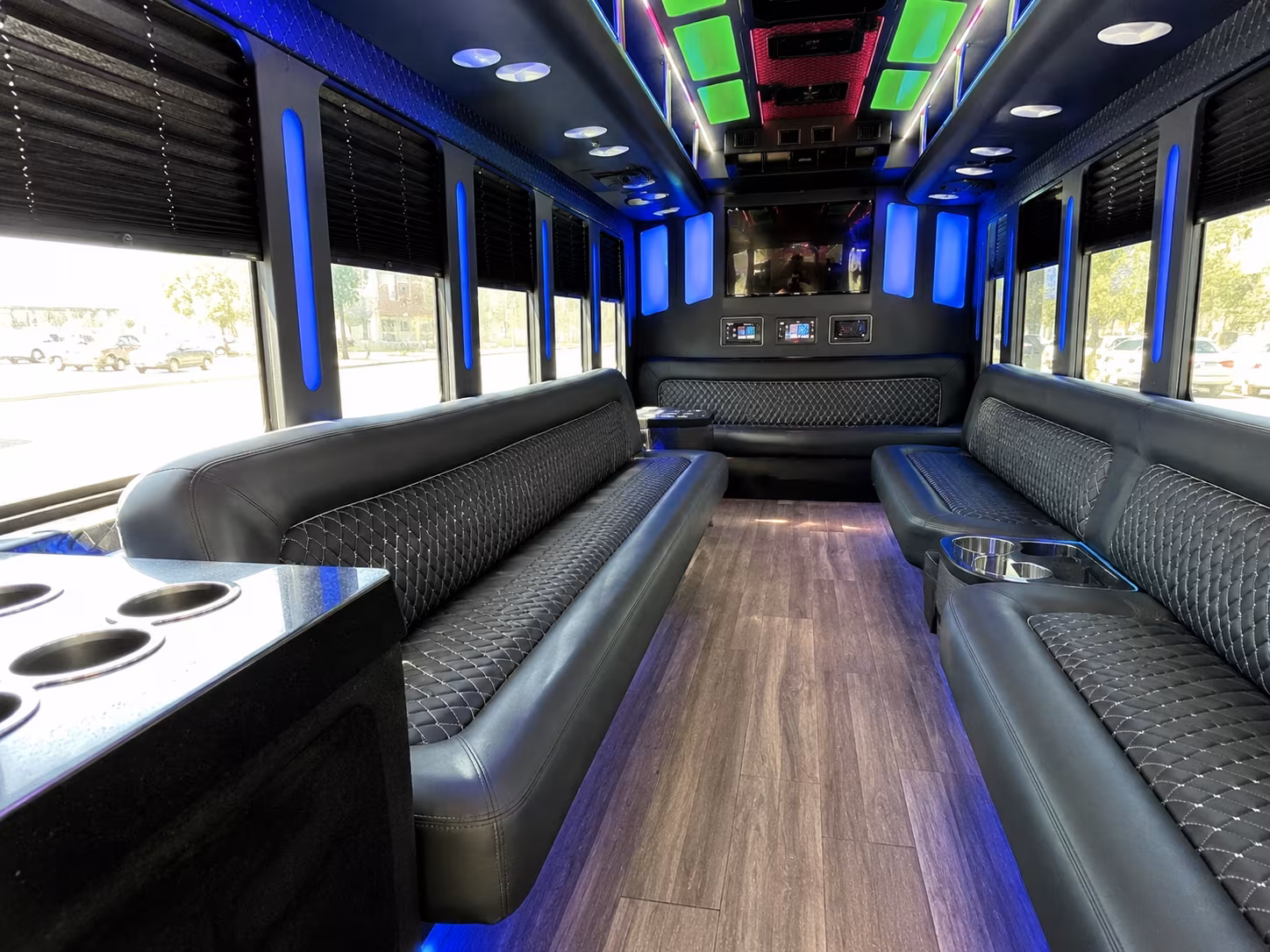 Stamford Winery Tour & Pub Crawl Transportation party bus exterior