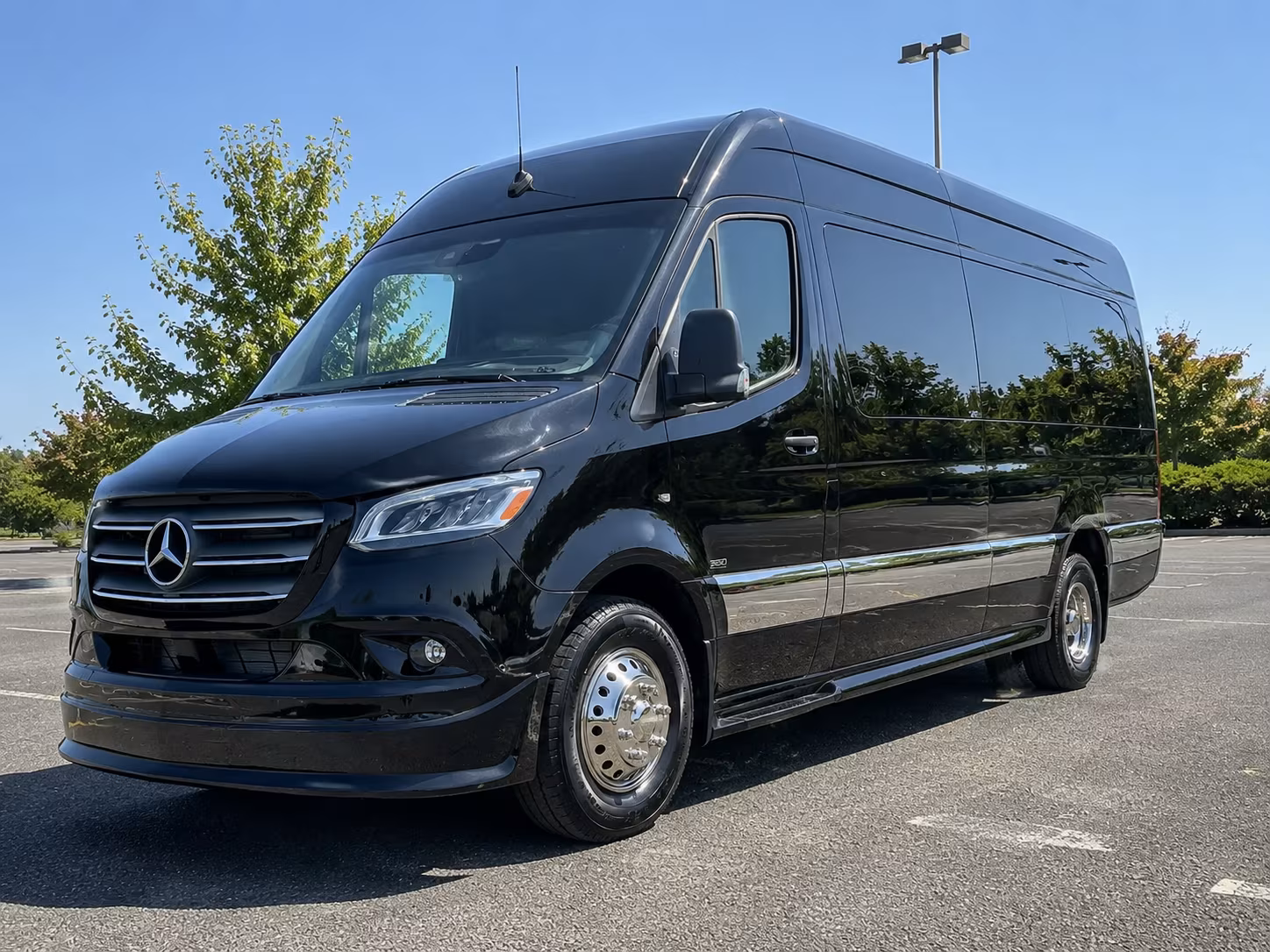White Plains Airport Shuttles & Transportation