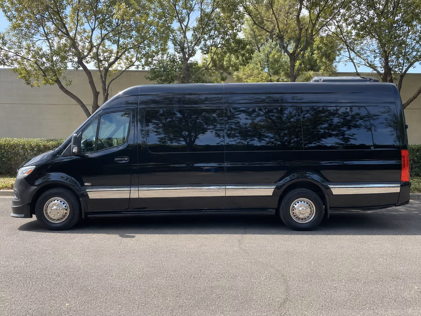 White Plains School Event & Field Trip Transportation